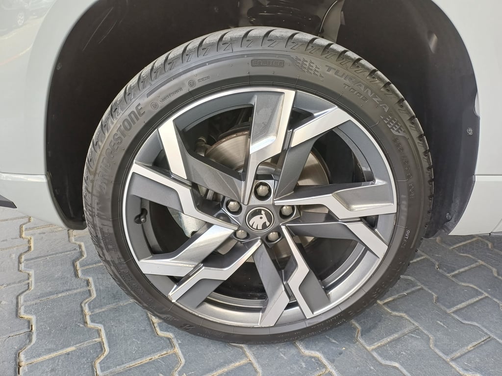 SKODA Karoq 2026 — imagine 4