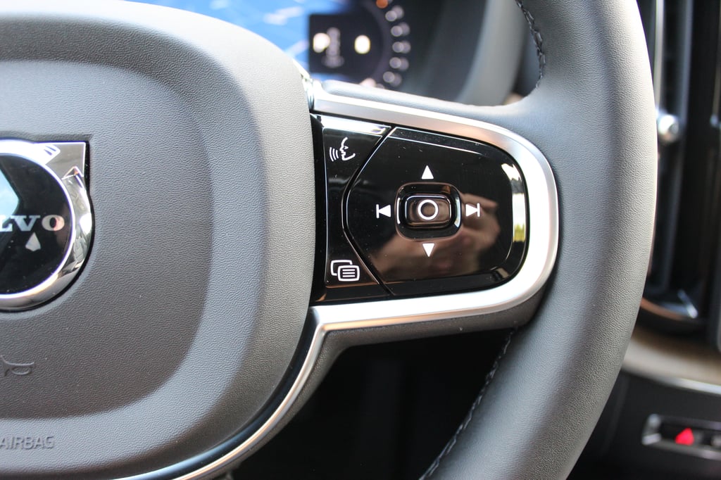 VOLVO XC60 2026 — imagine 15