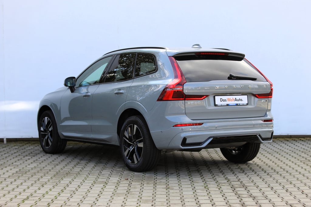 VOLVO XC60 2026 — imagine 3