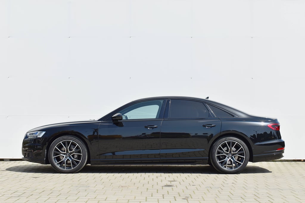 AUDI A8 2021 — imagine 7