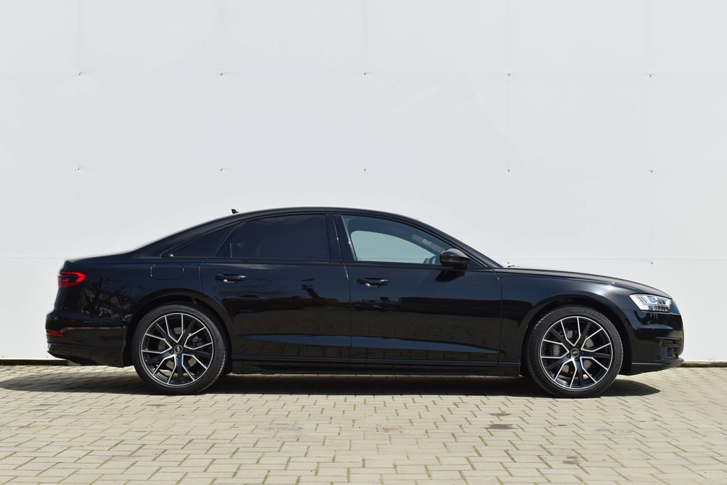 AUDI A8 2021 — imagine 11