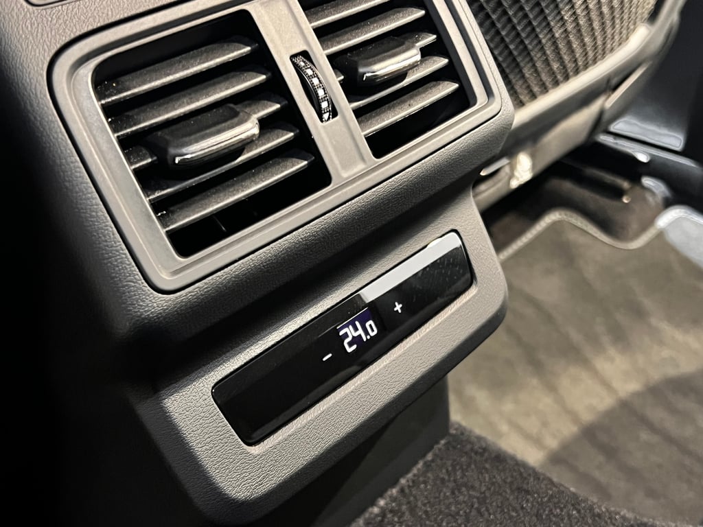 AUDI Q5 2025 — imagine 12