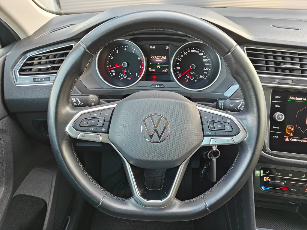 VOLKSWAGEN Tiguan 2020 — imagine 65