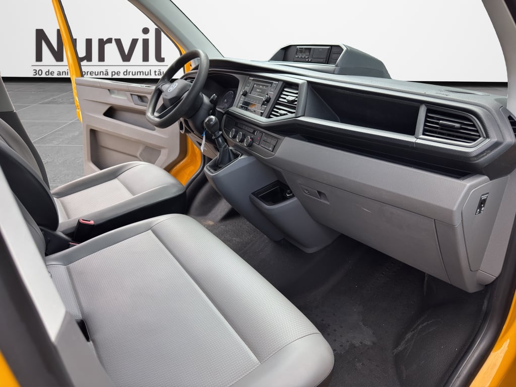 VOLKSWAGEN Transporter 2022 — imagine 18