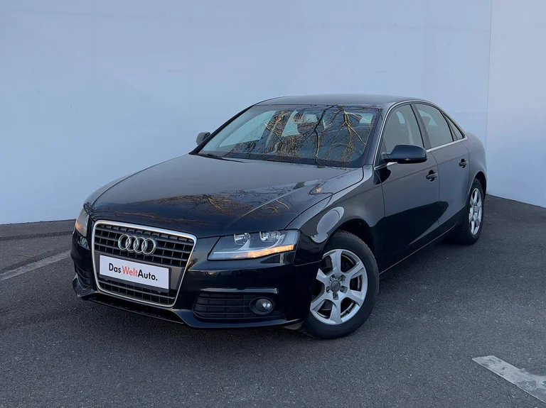 Audi A4
2.0 TDI D-PF