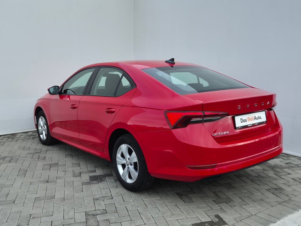 SKODA Octavia 2022 — imagine 3