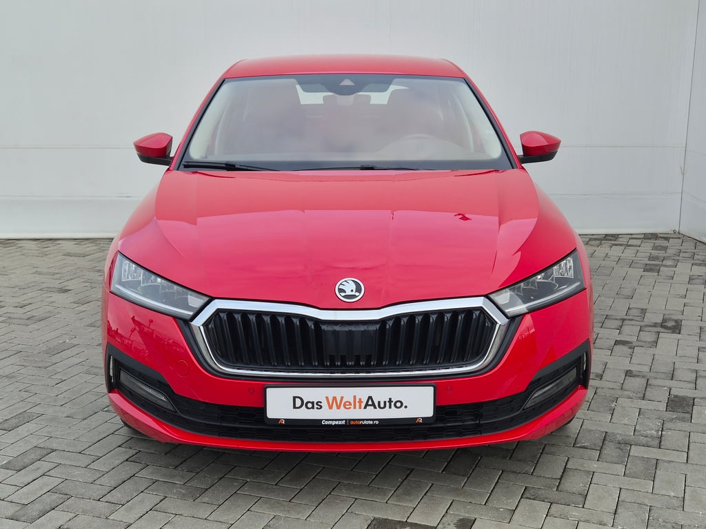 SKODA Octavia 2022 — imagine 8