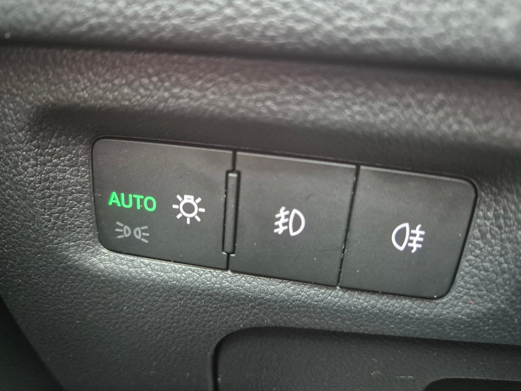 SKODA Octavia 2022 — imagine 13