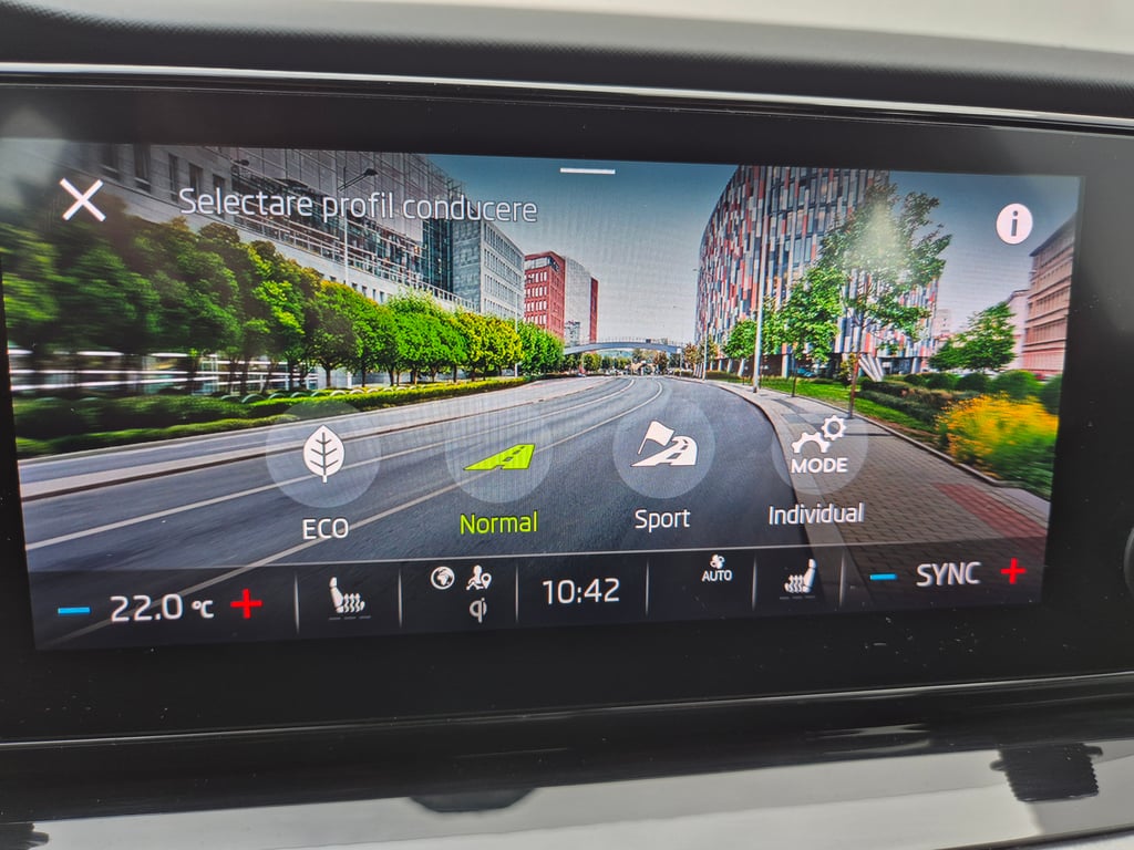 SKODA Octavia 2022 — imagine 18