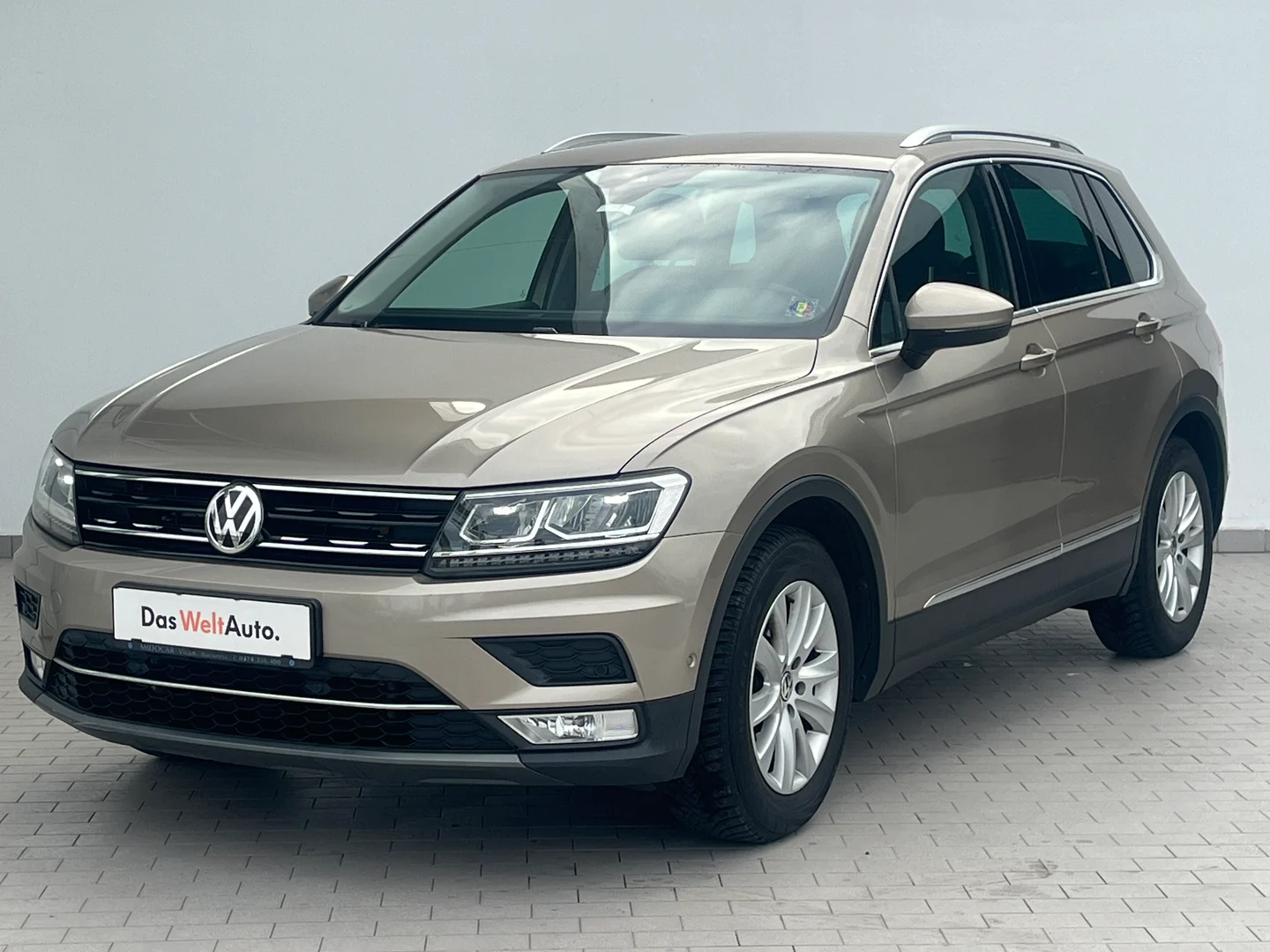 VW Tiguan Highline 2,0 TDI DSG 4M