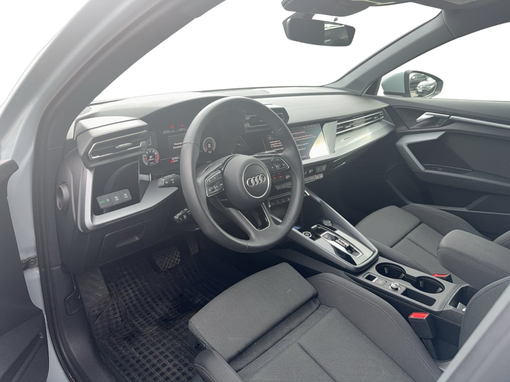 AUDI Q3 2026 — imagine 9
