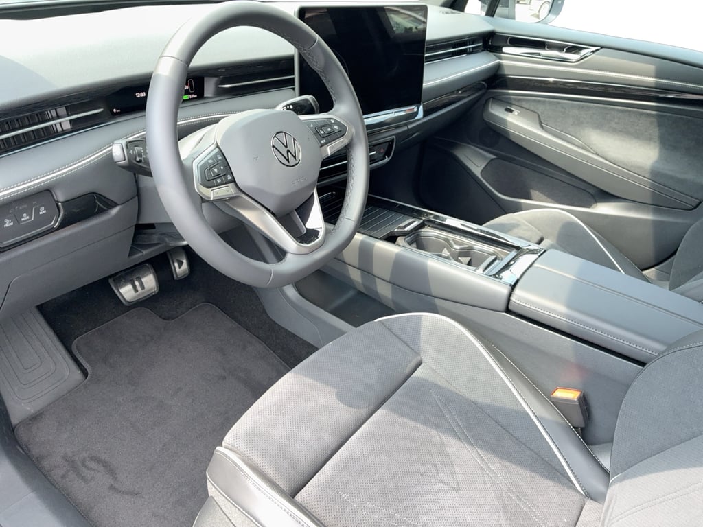 VOLKSWAGEN ID.7 2026 — imagine 9