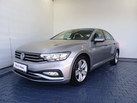 VW Noul Passat Highline 2.0 TDI DSG
