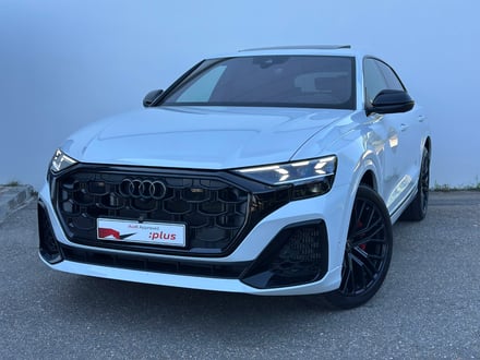 Audi Q8 PI 55 TFSI e quattro 290 kW / 394 CP