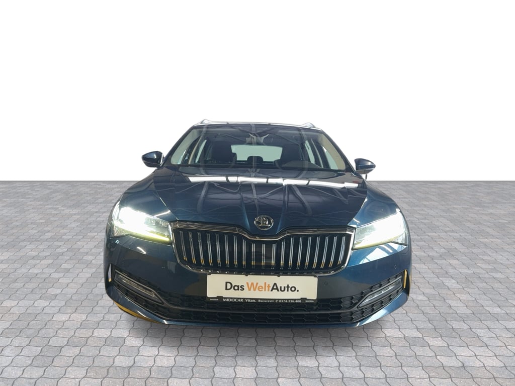 SKODA Superb Combi 2022 — imagine 8