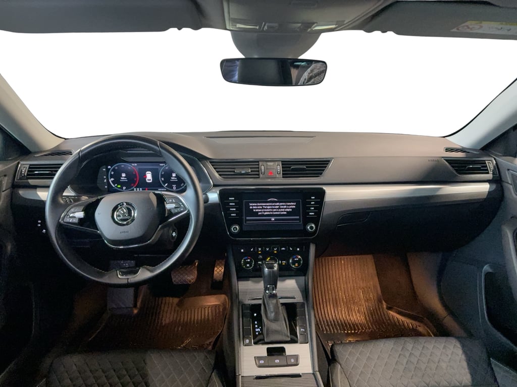 SKODA Superb Combi 2022 — imagine 11