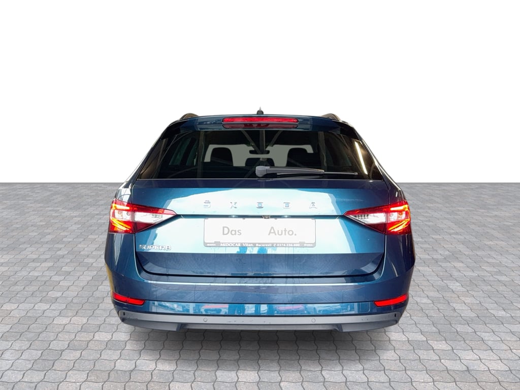 SKODA Superb Combi 2022 — imagine 4