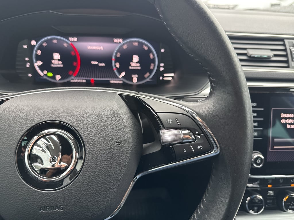 SKODA Superb Combi 2022 — imagine 17