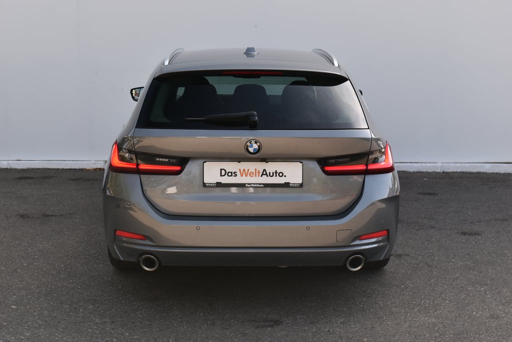 BMW Seria 3 2023 — imagine 16