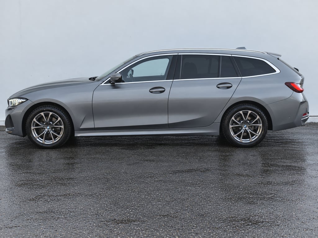 BMW Seria 3 2023 — imagine 2