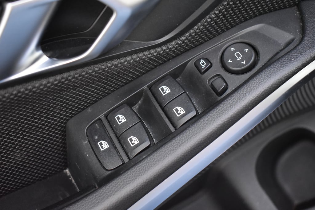BMW Seria 3 2023 — imagine 20