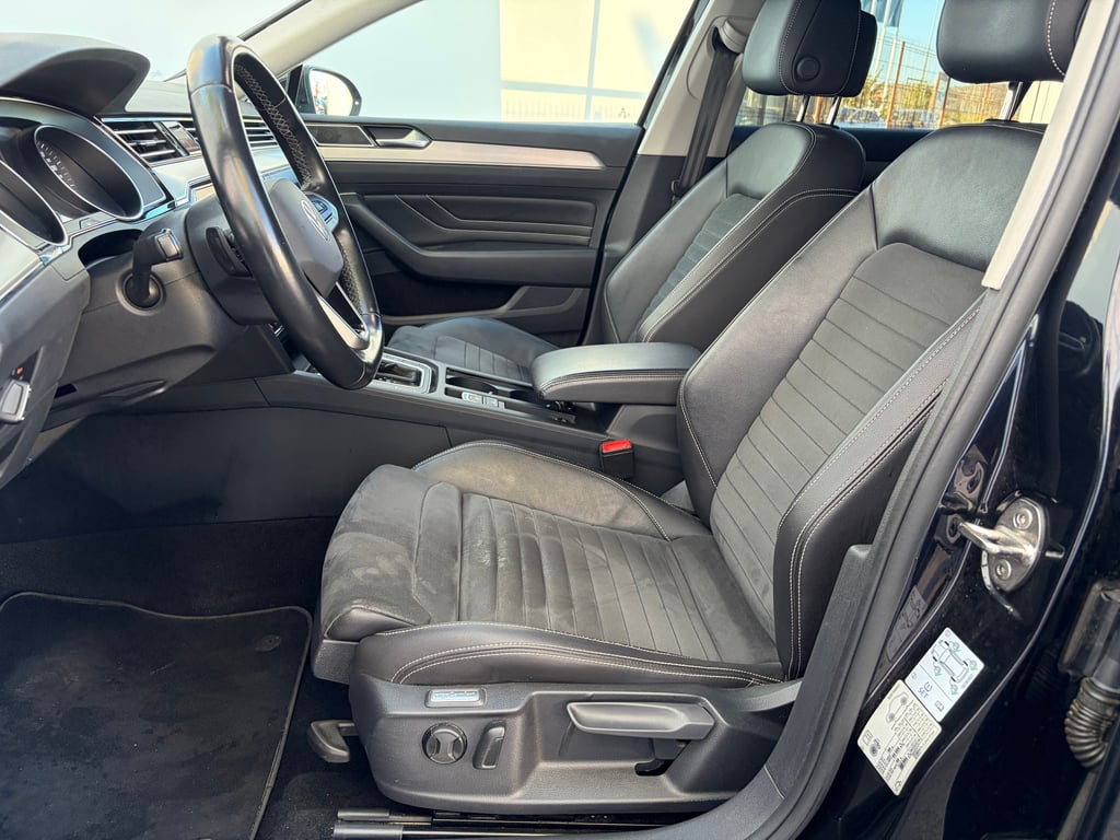 VOLKSWAGEN Passat Variant 2022 — imagine 9