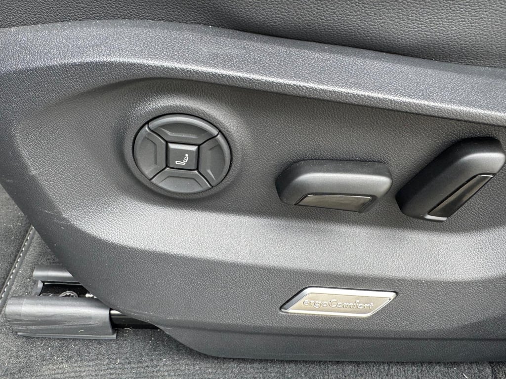 VOLKSWAGEN Touareg 2026 — imagine 44