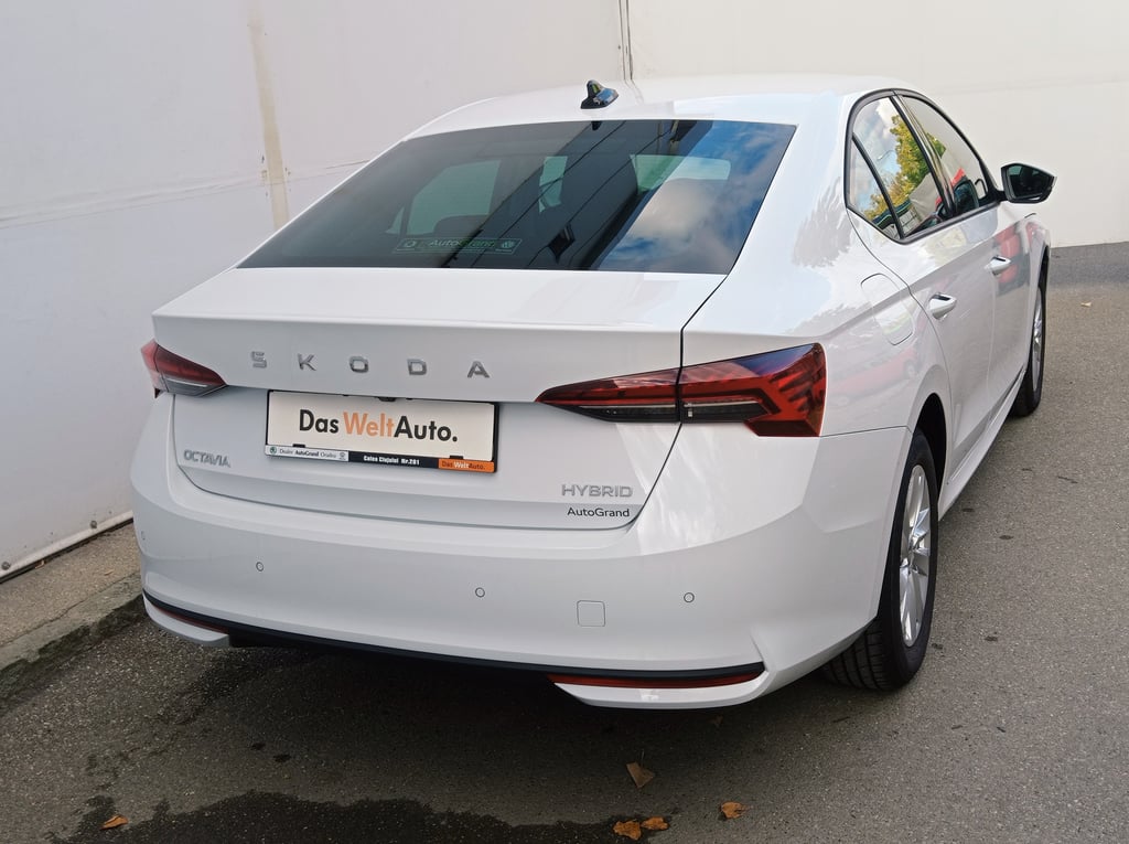 SKODA Octavia 2026 — imagine 10