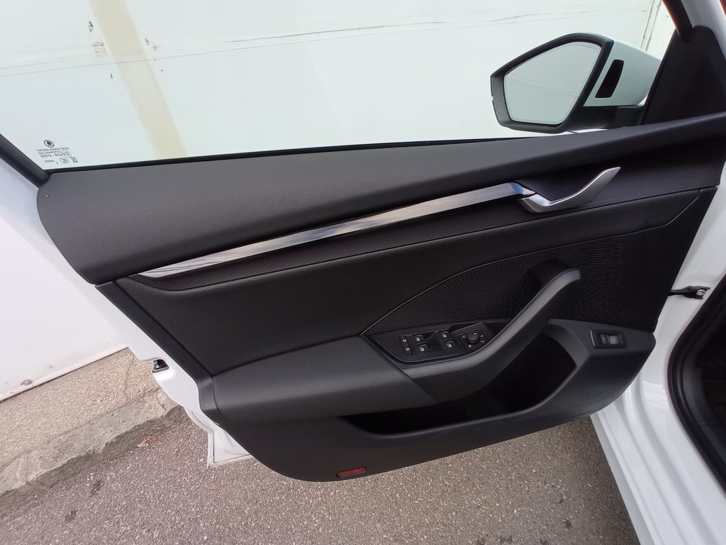 SKODA Octavia 2026 — imagine 14