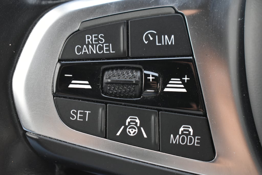 BMW Seria 3 2023 — imagine 17