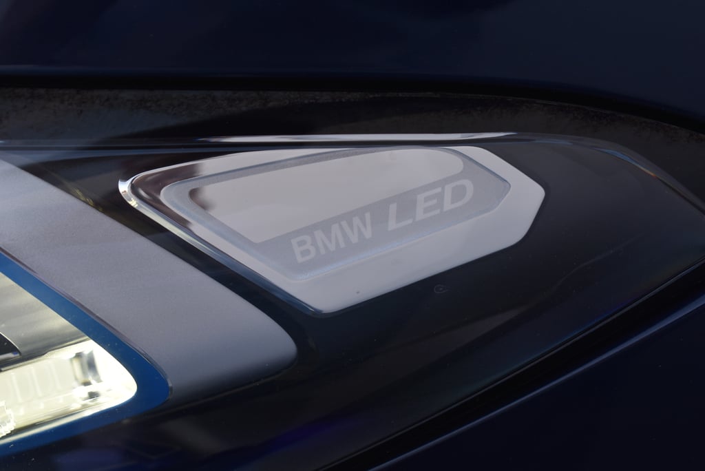 BMW Seria 3 2023 — imagine 14