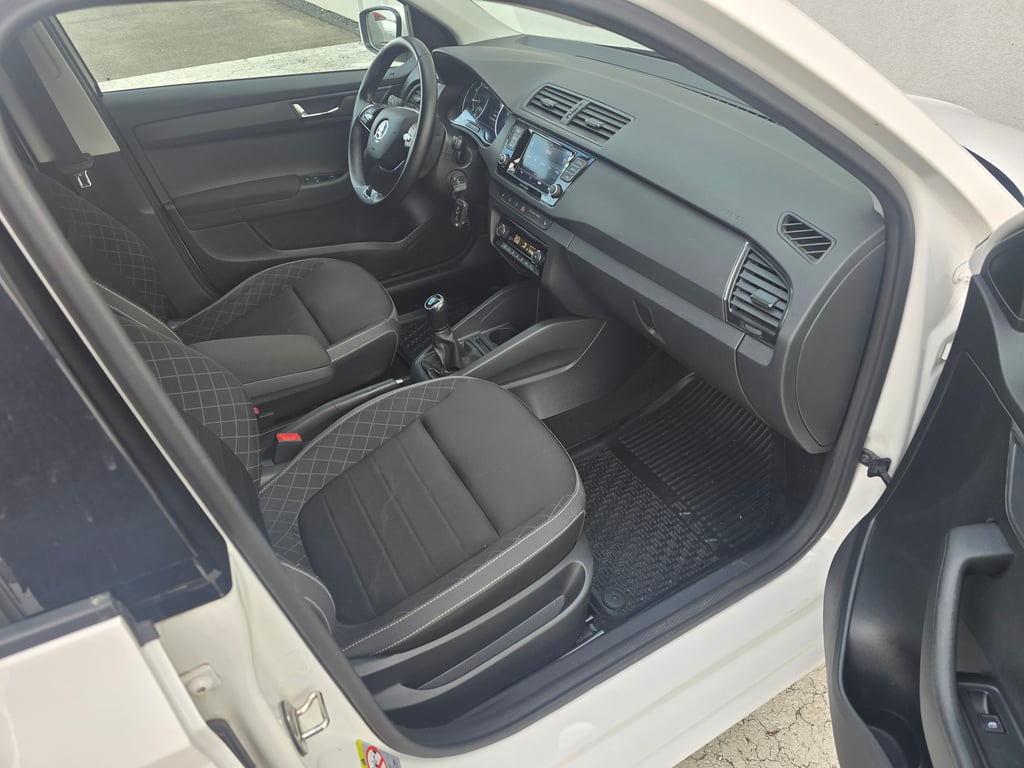 SKODA Fabia Combi 2021 — imagine 19