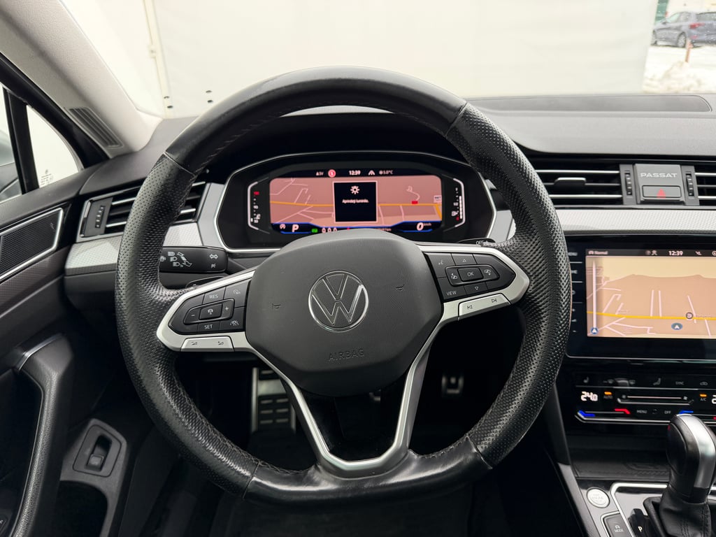 VOLKSWAGEN Passat Alltrack 2022 — imagine 12