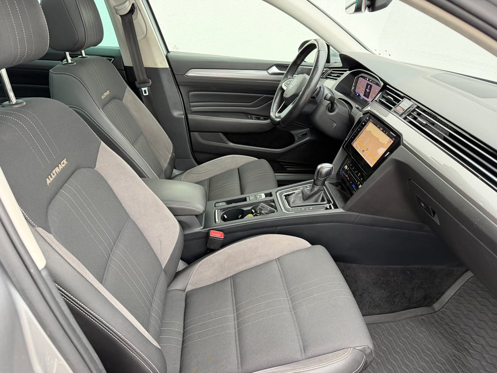 VOLKSWAGEN Passat Alltrack 2022 — imagine 9