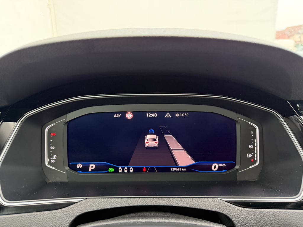 VOLKSWAGEN Passat Alltrack 2022 — imagine 13