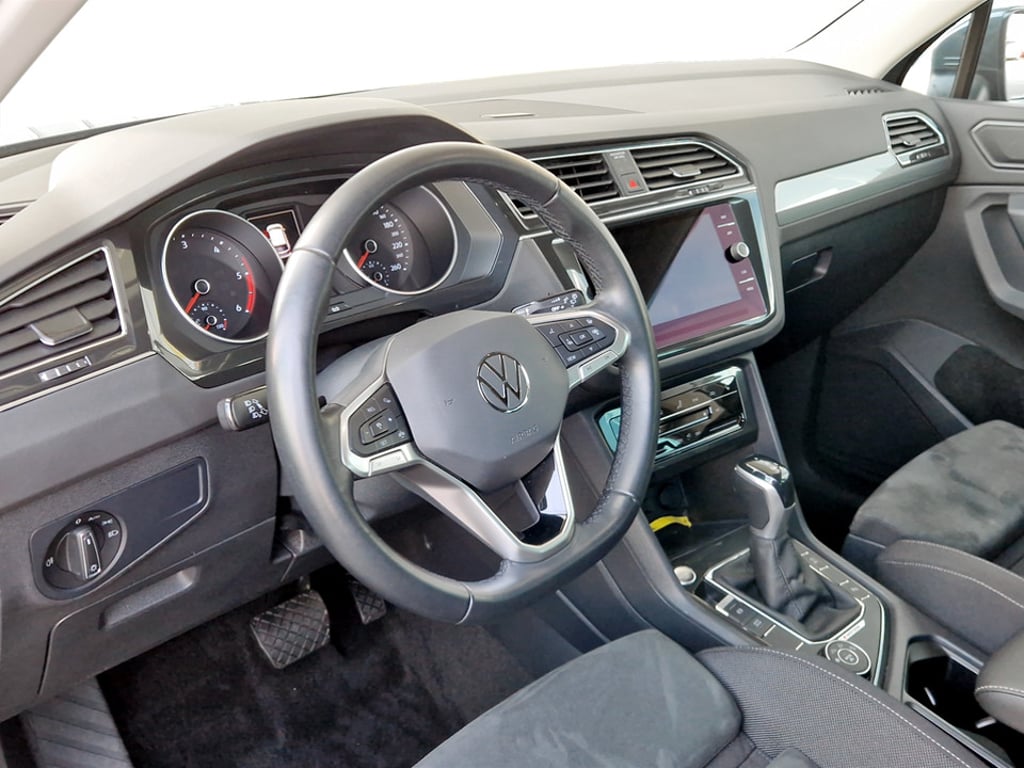 VOLKSWAGEN Tiguan 2022 — imagine 35