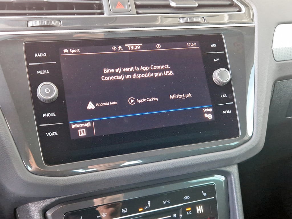 VOLKSWAGEN Tiguan 2022 — imagine 40