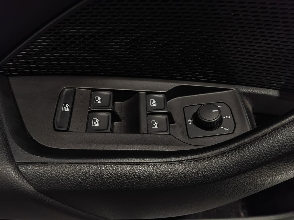 SKODA Octavia 2023 — imagine 12