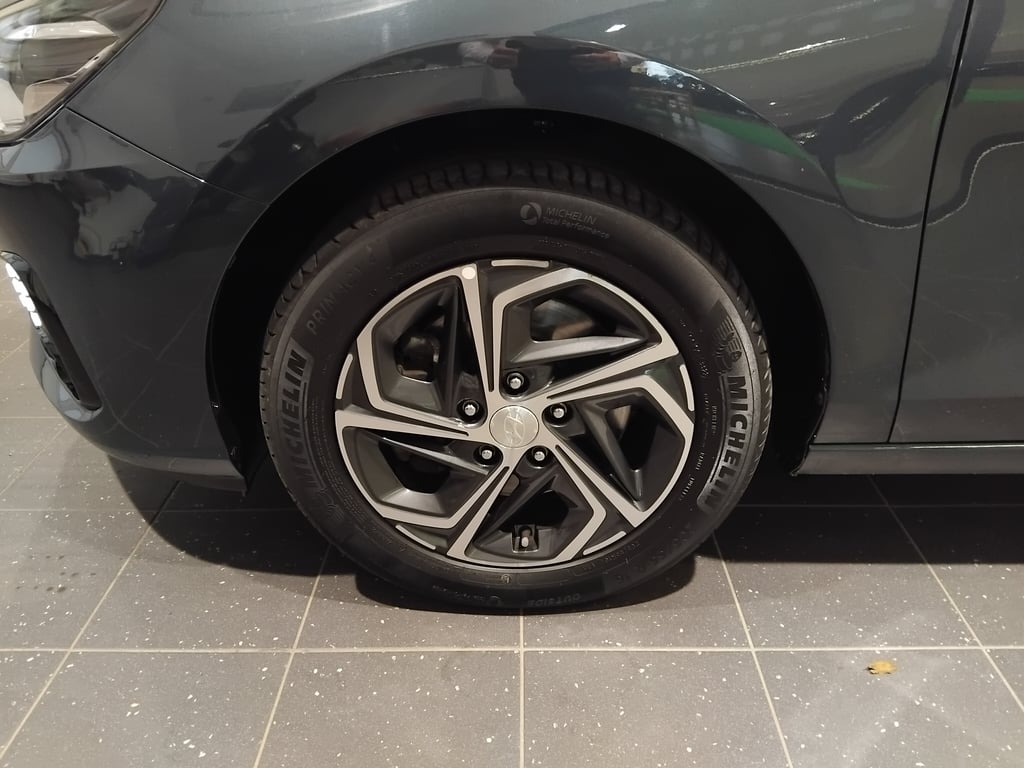HYUNDAI i30 2023 — imagine 10