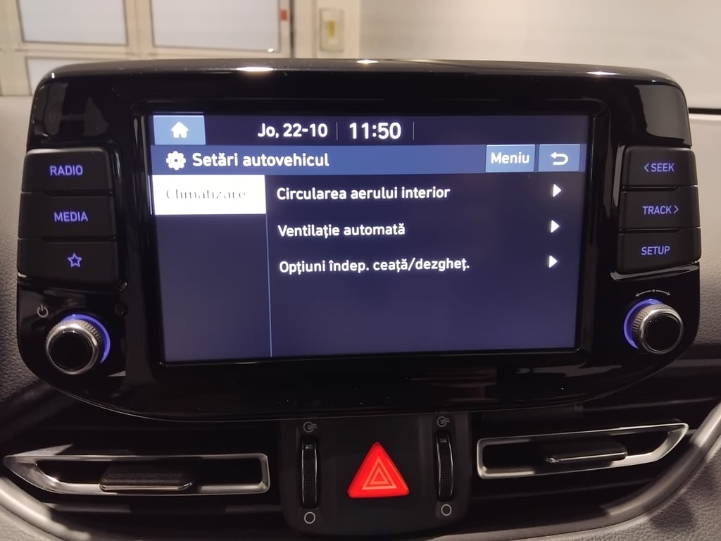 HYUNDAI i30 2023 — imagine 20