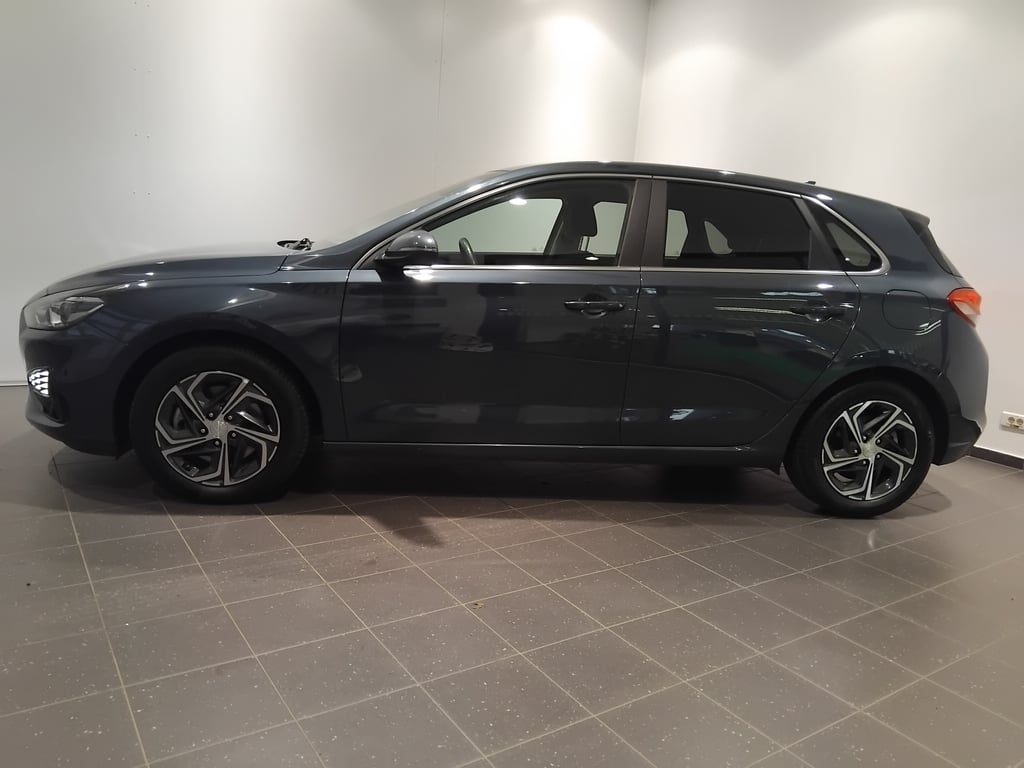 HYUNDAI i30 2023 — imagine 2