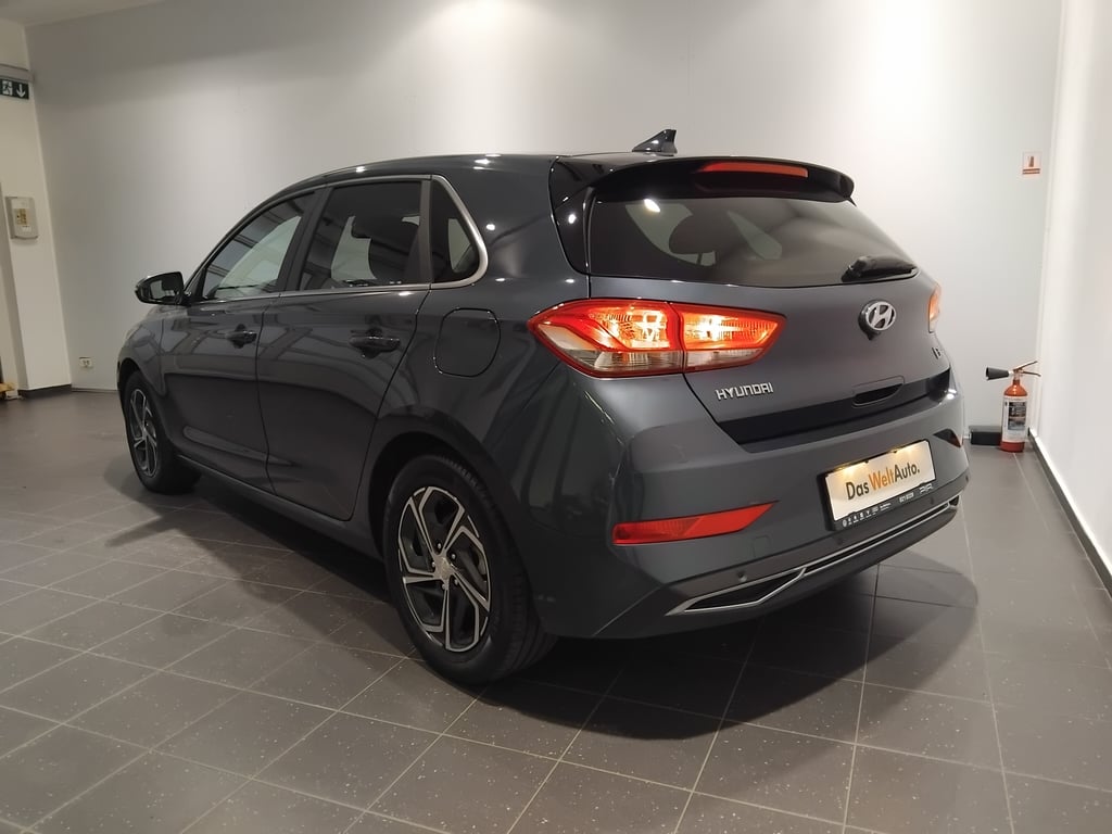 HYUNDAI i30 2023 — imagine 3