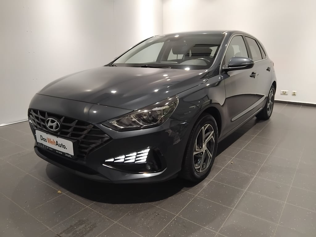 HYUNDAI i30 2023 — imagine 1