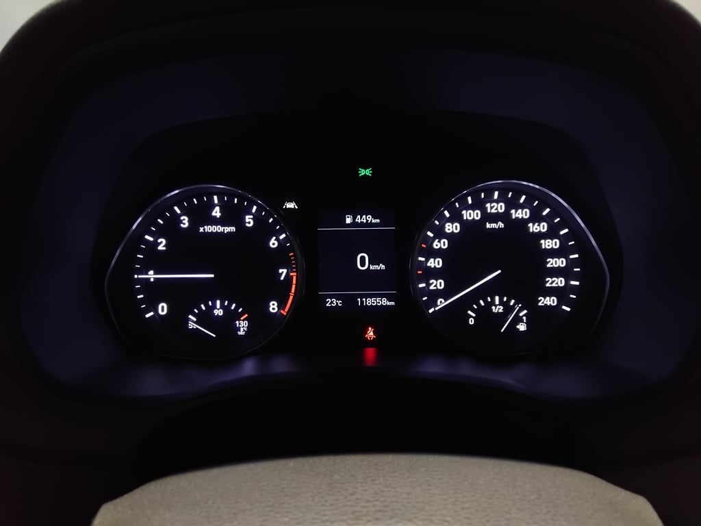 HYUNDAI i30 2023 — imagine 5
