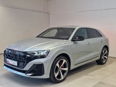 Audi Q8 PI 55 TFSI e quattro 290 kW / 394 CP