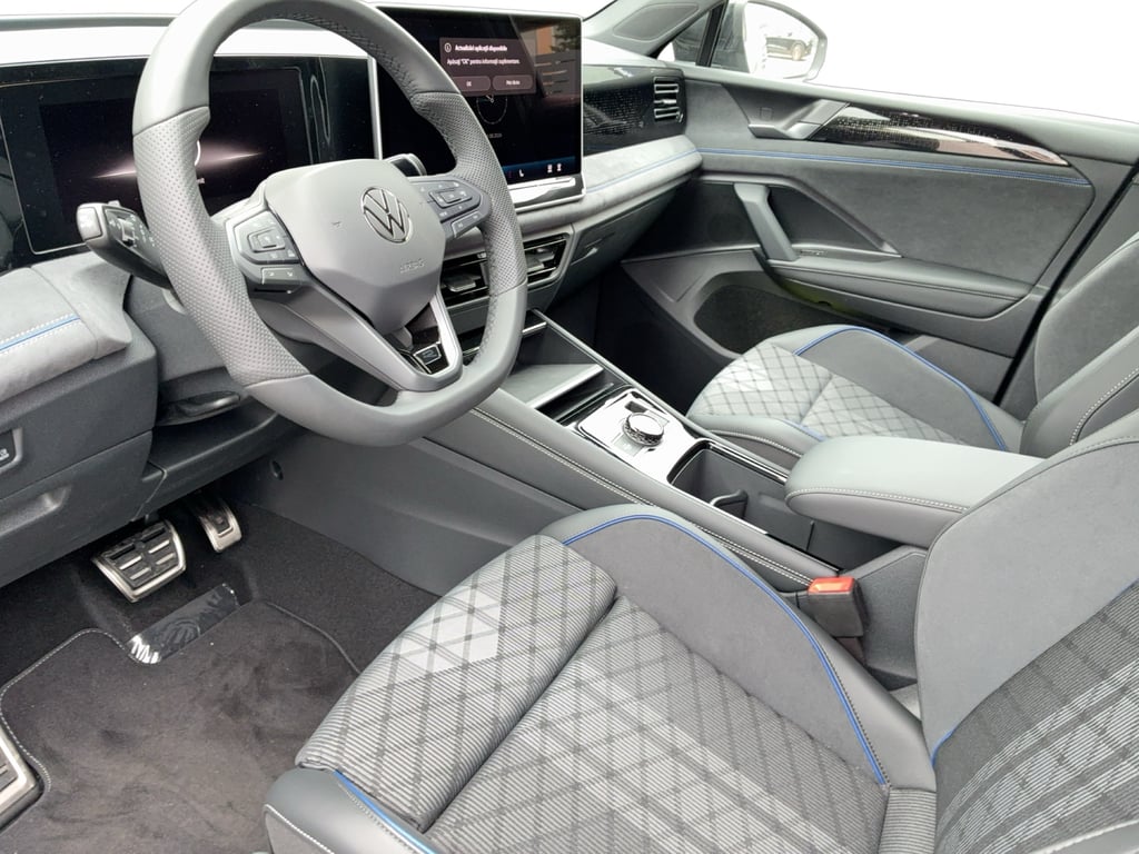 VOLKSWAGEN Tiguan 2026 — imagine 9