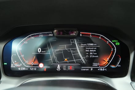 BMW 320d xDrive Touring Sport Line Avt.