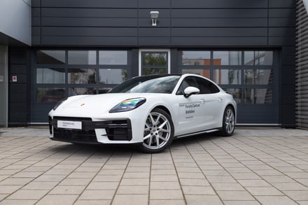 Porsche Panamera 4 E-Hybrid