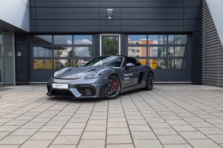 Porsche 718 Spyder RS