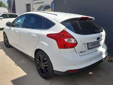 Ford Focus hatch. Trend